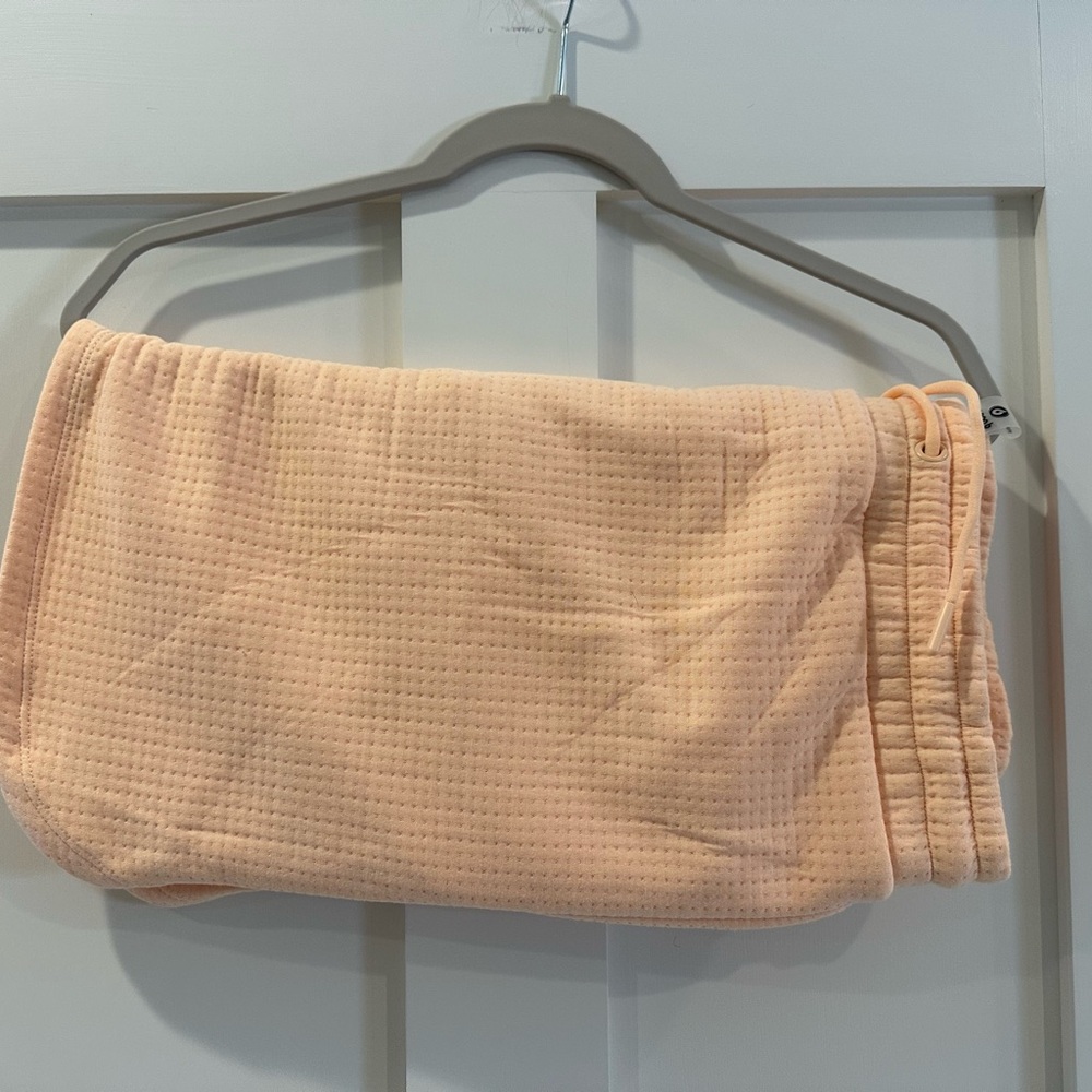 MONO B PEACH SKIRT W/ hidden shorts!